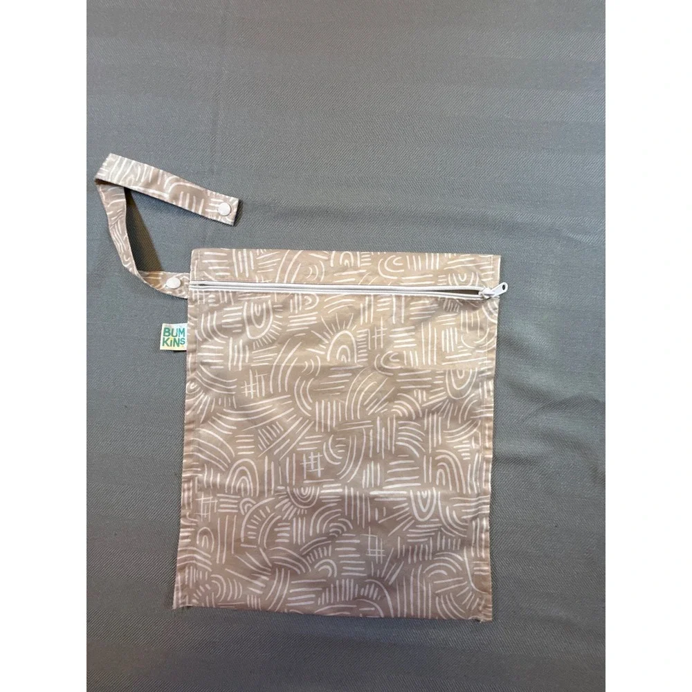 Bumkins Wet Bag Small Reusable Waterproof Pouch Tan Abstract Line Print Zipper